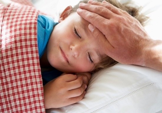 Признаки насморка у ребенка